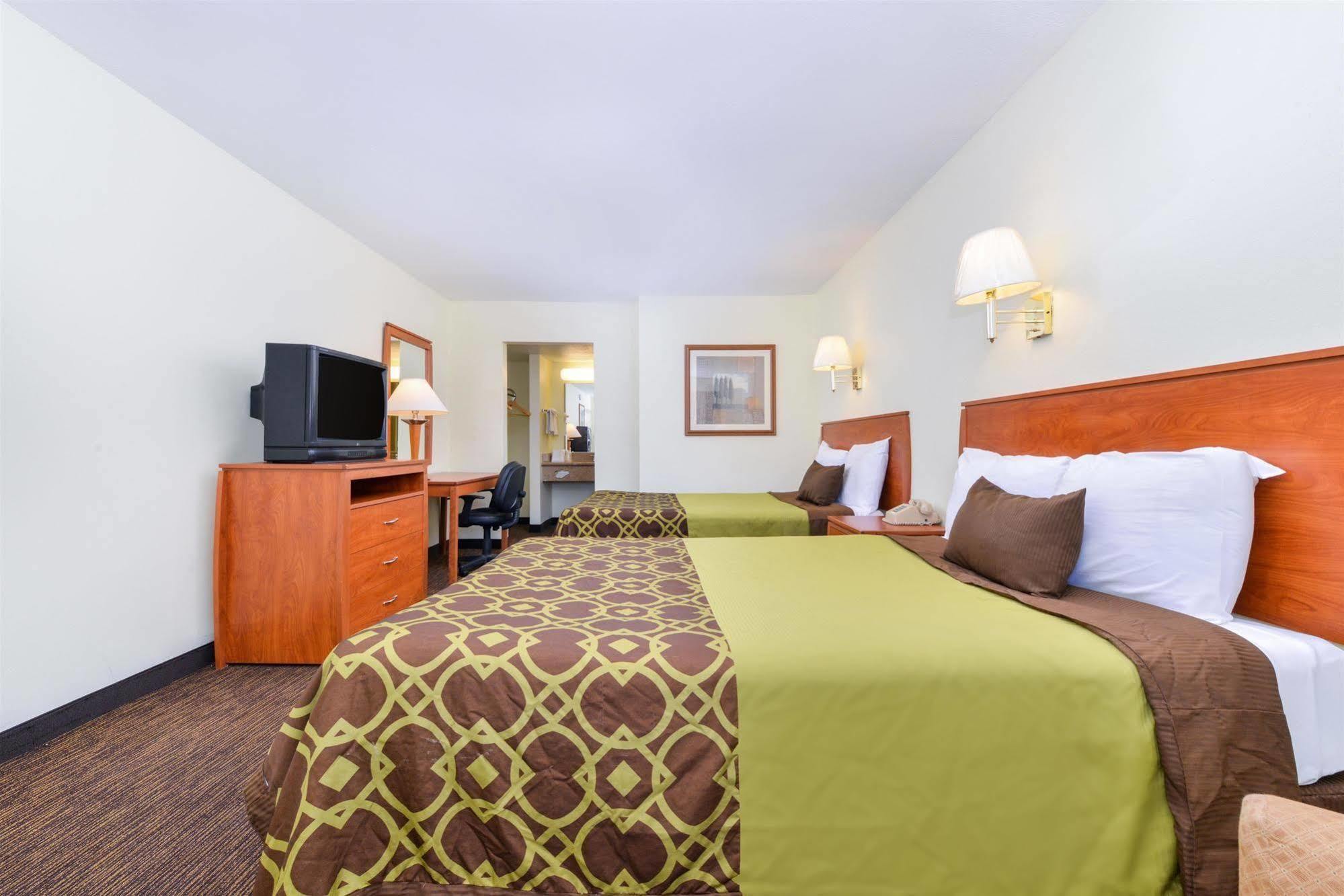 Days Inn By Wyndham Albuquerque Northeast Екстер'єр фото